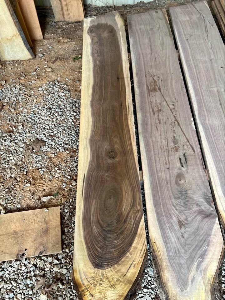Black walnut lumber - Image 1