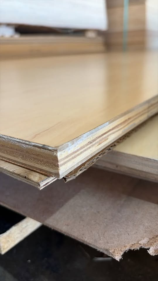 Maple plywood 3/4" pre-finished - Image 5