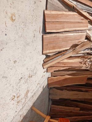 SLABS LIVE EDGE