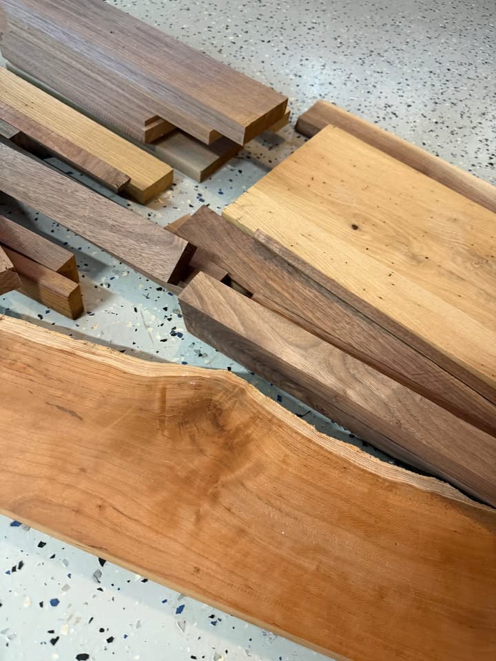 Hardwood Lumber Scraps and Slabs - Image 9