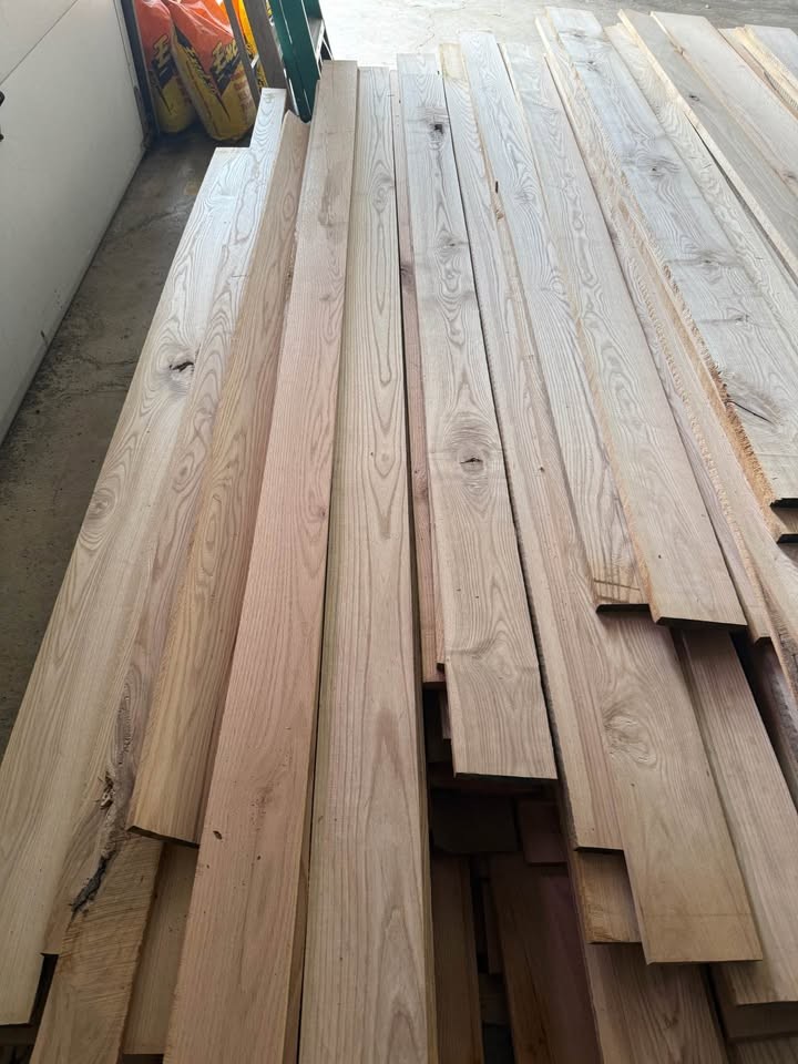 Rough Cut Oak Lumber Stack - Image 3