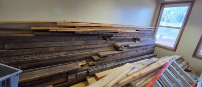 Various types and sizes of wood
Live edge
8x8
12x12
250 yr old wood
Pine
1-1.5" thick upto 12" wide