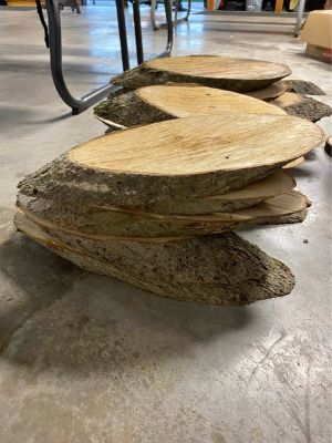 Oval wood slabs for center pieces