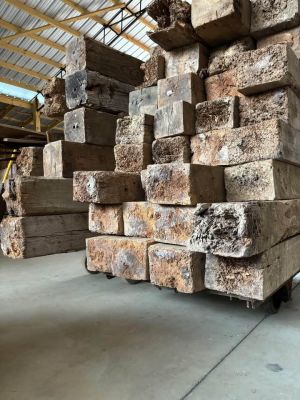 Attention Woodworkers!
Antique White Oak Beams 6”x8”x48”