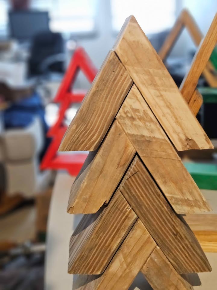 More Christmas trees 
Reclaimed and recycled wood
Very rustic. Can paint or stain if wanted. - Image 2
