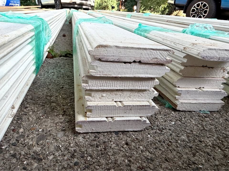 primed bead tongue and groove plank, beadboard cladding wainscoting paneling 18ft solid wood - Image 1