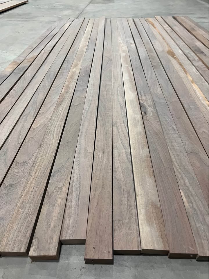 Walnut Lumber Boards - Image 4