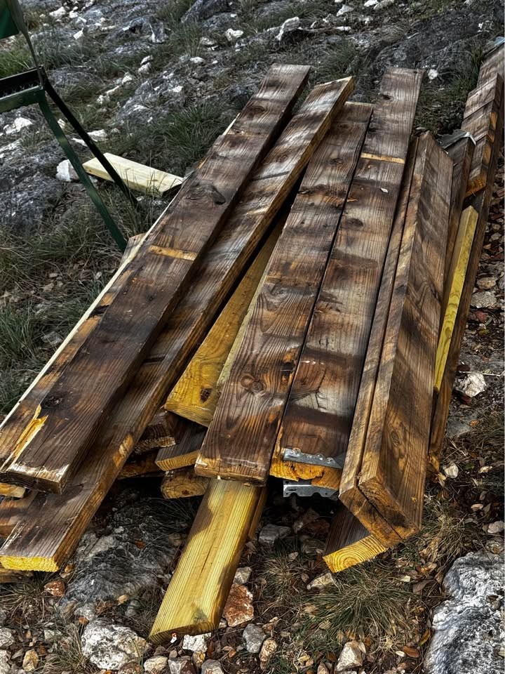 Lot of New and Reclaimed ￼2 x 6 pressure treated wood. - Image 9
