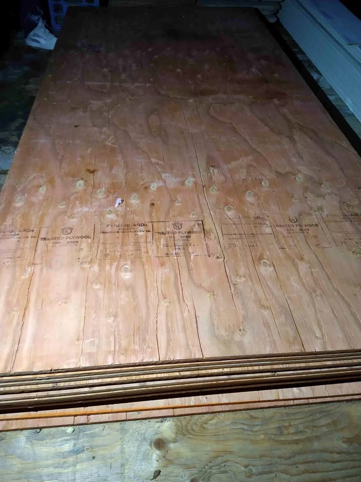 Fire retardent plywood - Image 1