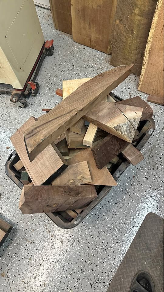 WALNUT / EXOTIC HARDWOOD OFFCUTS - Image 1