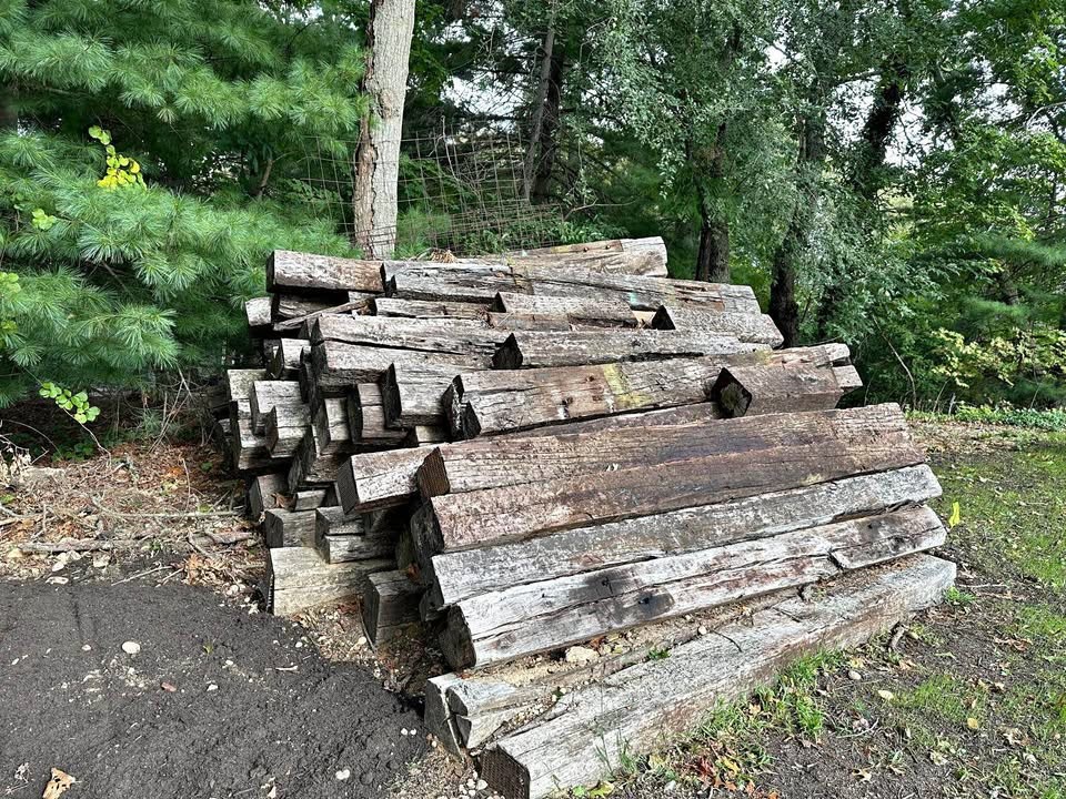 Reclaimed Wood Railroad Ties
