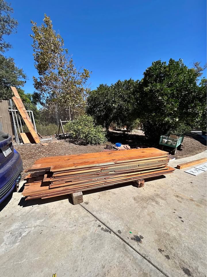 Re-claimed pine boards - Image 1