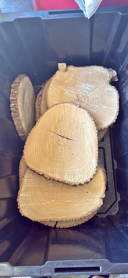 Wood center piece planks