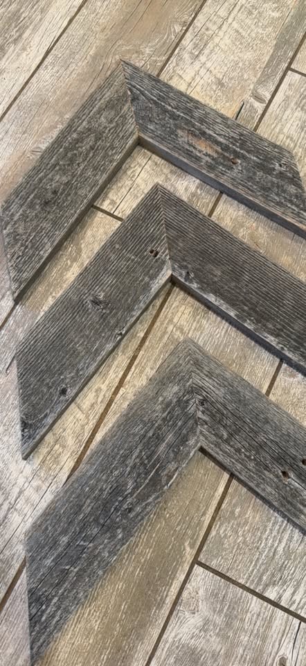 Reclaimed Wood Chevron Pieces - Image 2