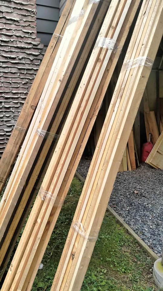 Lumber furring strips $20 a bundle please read the description - Image 1