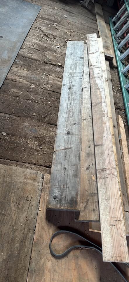 old lumber & other wood - Image 2