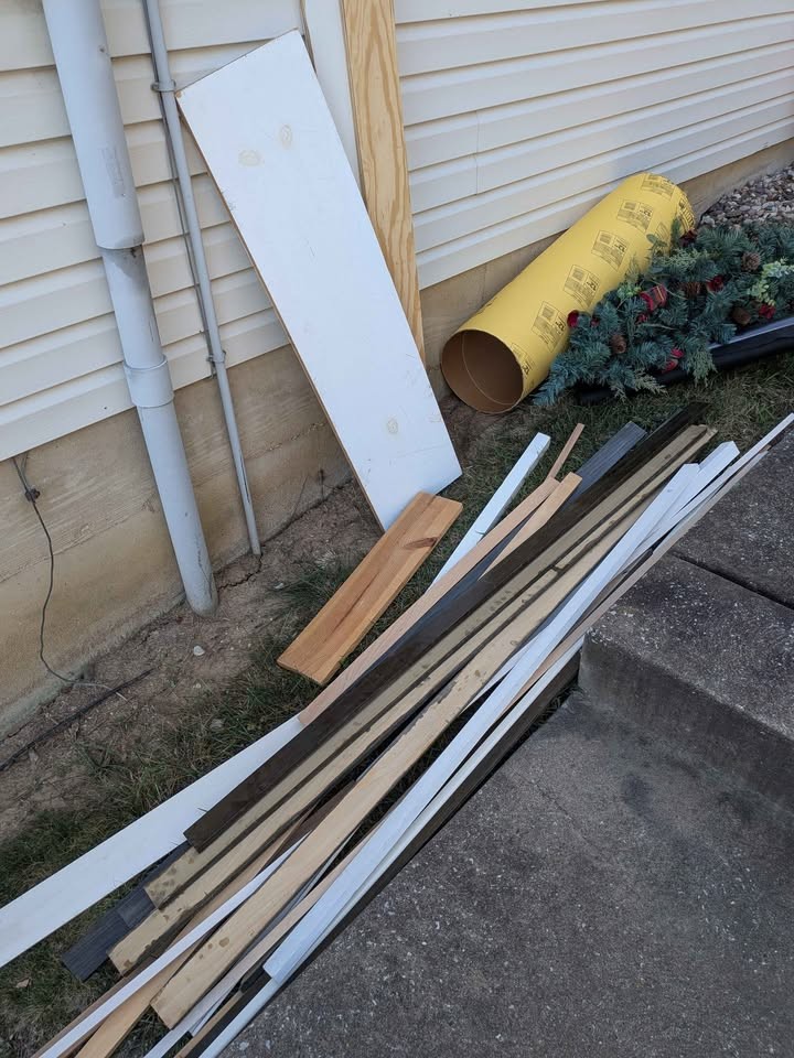Free - Assorted Wood Boards and Trim Pieces Aspen pine