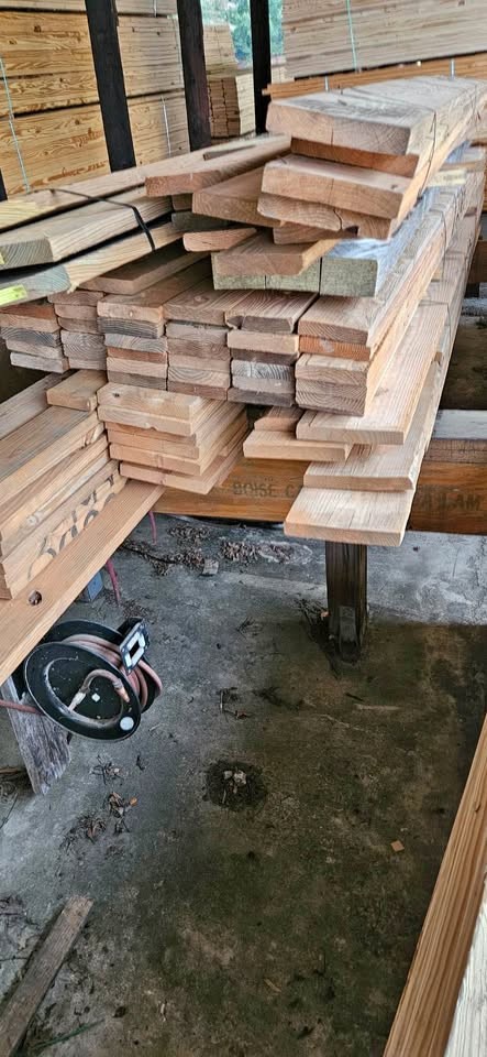 Spruce and yellow pine wood - Image 1