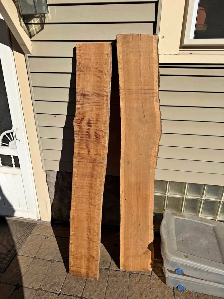 Live edge wood - Image 1