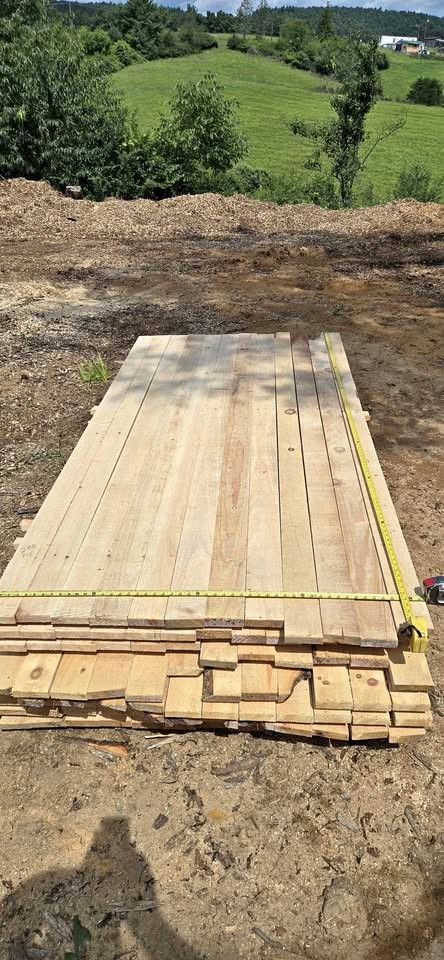 Rough cut pine boards - Image 1