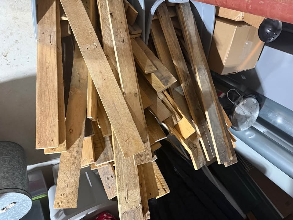 Reclaimed Pallet Wood Boards - Image 7