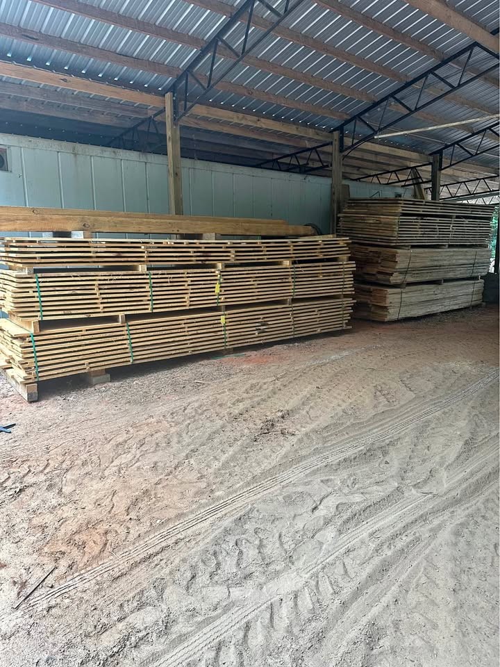 Rough sawn kiln dried southern yellow pine