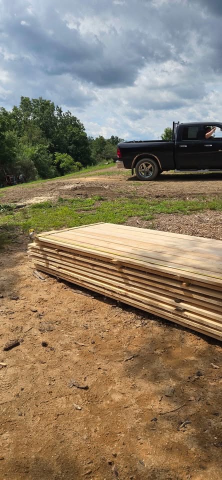 Rough cut pine boards - Image 2