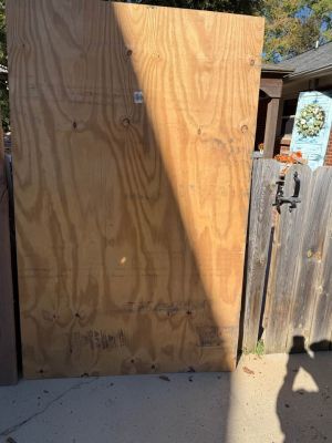 Large Assortment of Lumber, 2x4s, Wood Boards & Plywood
