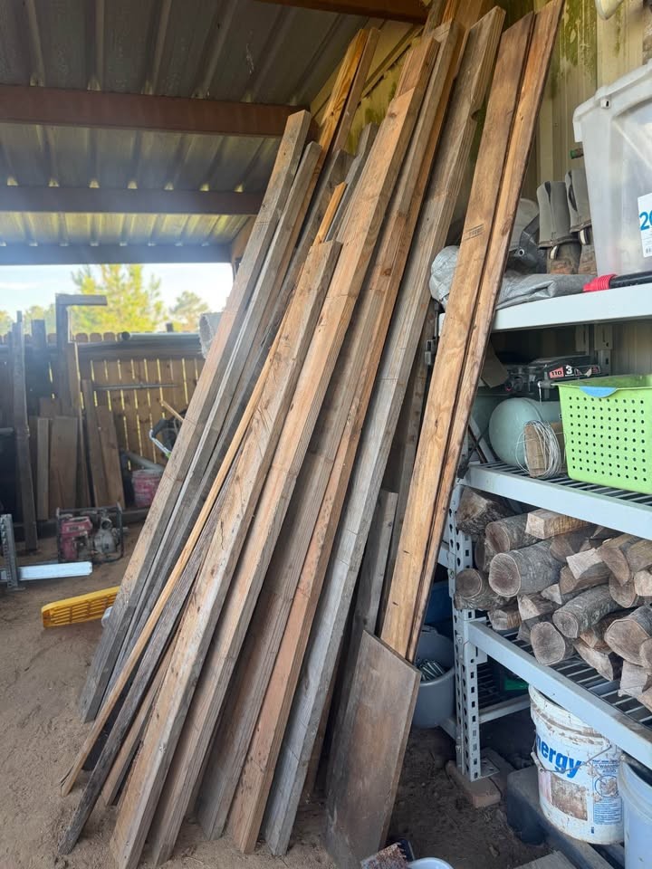 Reclaimed Lumber and Wood - Image 3