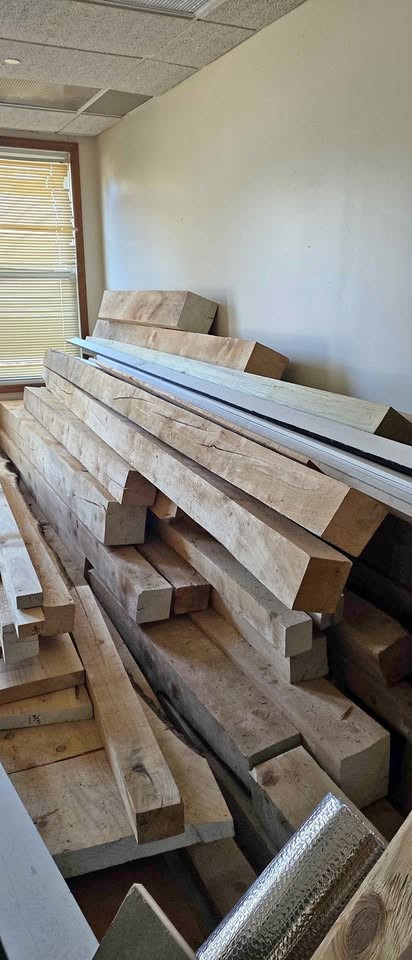 Various types and sizes of wood
Live edge
8x8
12x12
250 yr old wood
Pine
1-1.5" thick upto 12" wide - Image 1