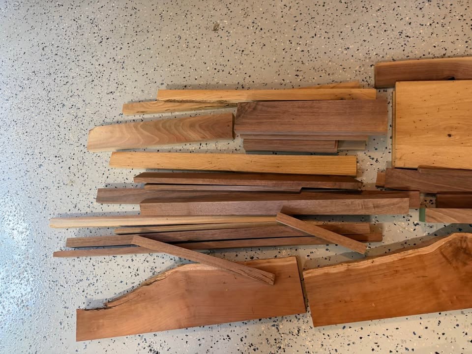 Hardwood Lumber Scraps and Slabs - Image 10
