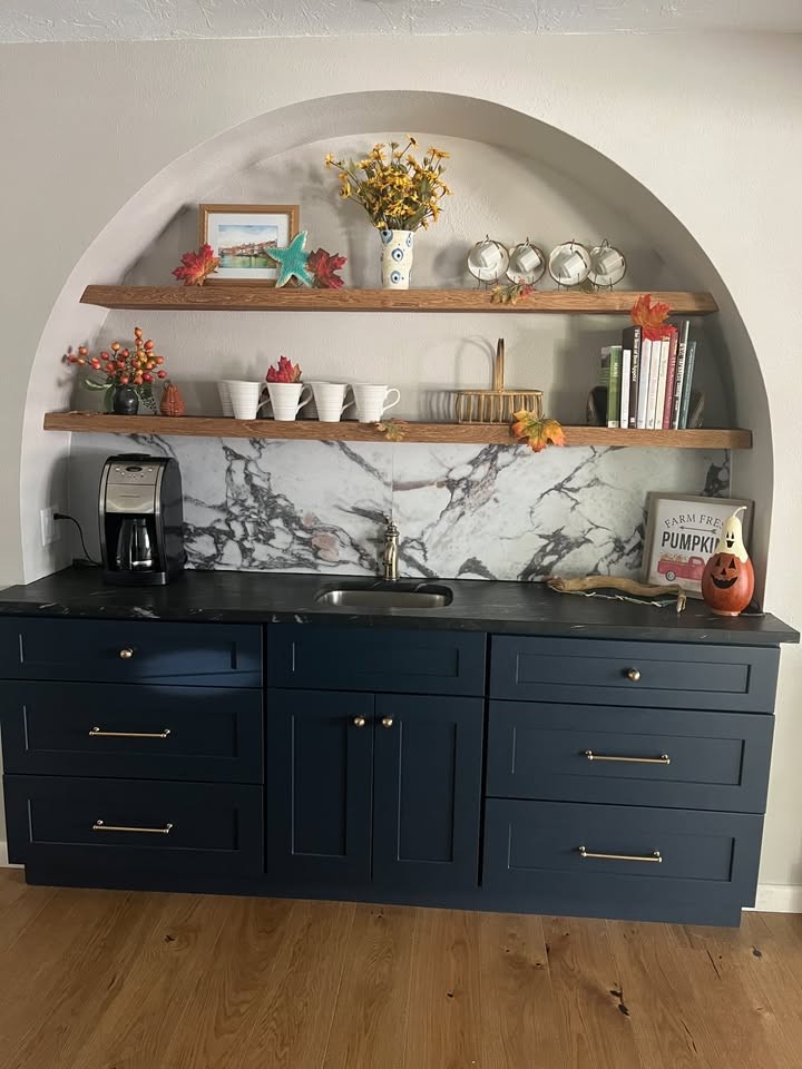Reclaimed Dimensional Lumber & Shelves - Image 9