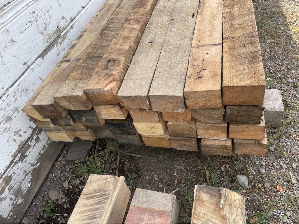 2/12” x 3,1/2” x 10’. Oak hardwood. 31 pieces available. $5 each piece - Image 3