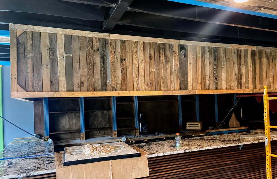 Reclaimed Pallet Boards $16 per bundle - Image 9