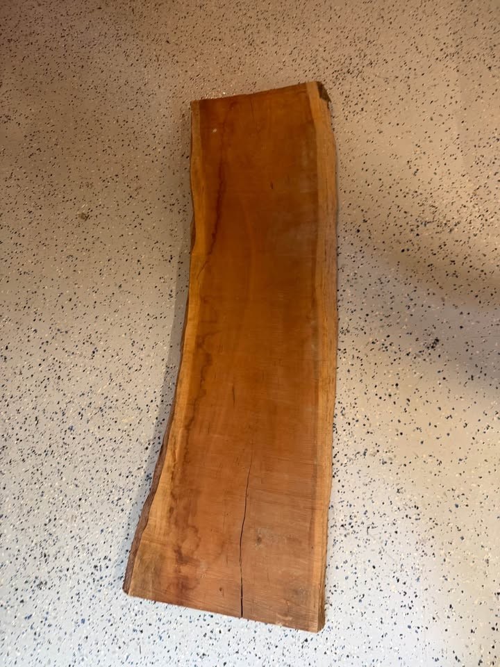 Hardwood Lumber Scraps and Slabs - Image 4