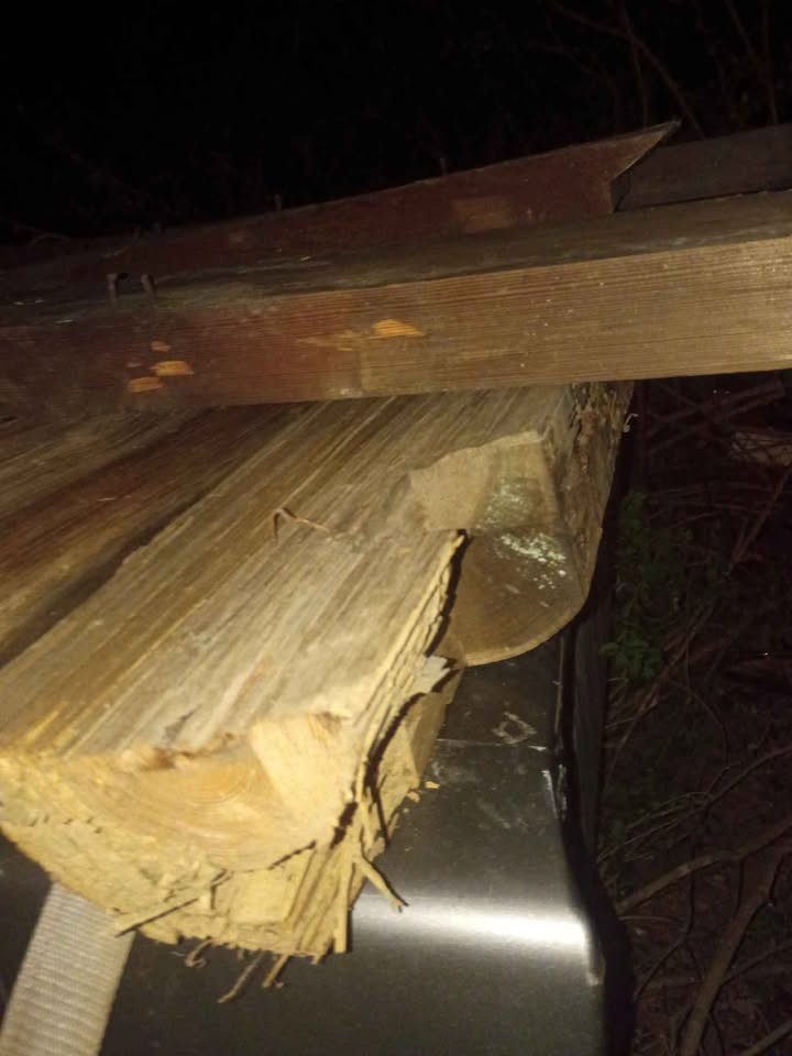Beautiful reclaimed lumber - Image 4