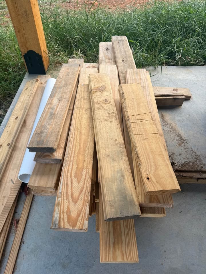 Tongue and Groove Pine Boards - Image 6