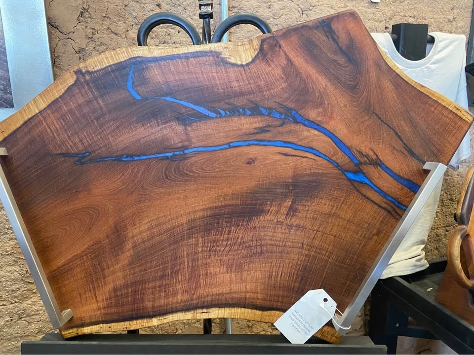 Live edge wood for charcuterie or cutting boards - Image 5