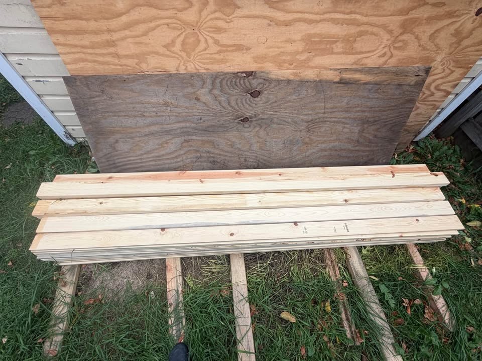 Lumber 2x4x8 and 1x4x8 - Image 2