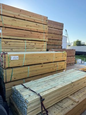 Madera Verde/ Treated Lumber
