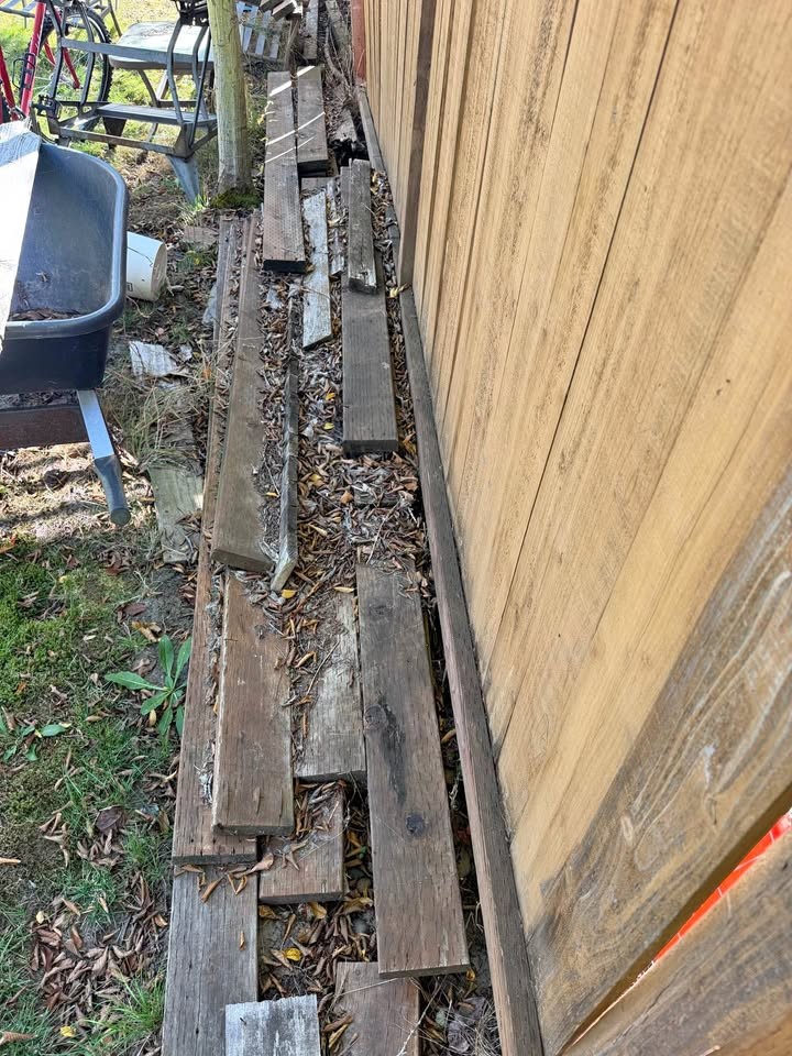 Assorted Wood pieces - Image 1