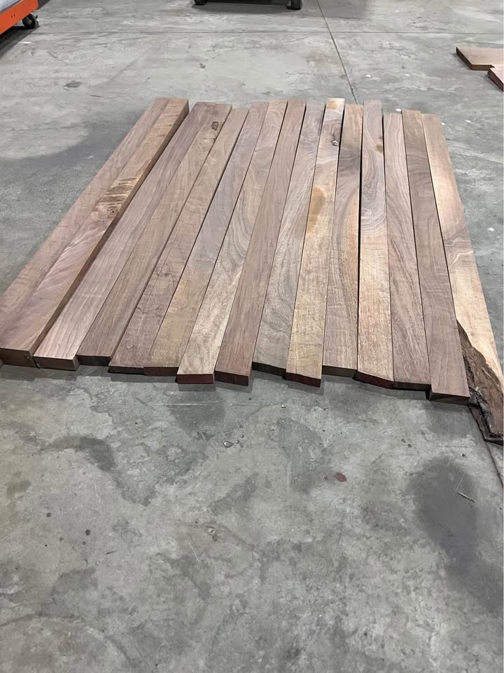 Walnut Lumber Boards - Image 6
