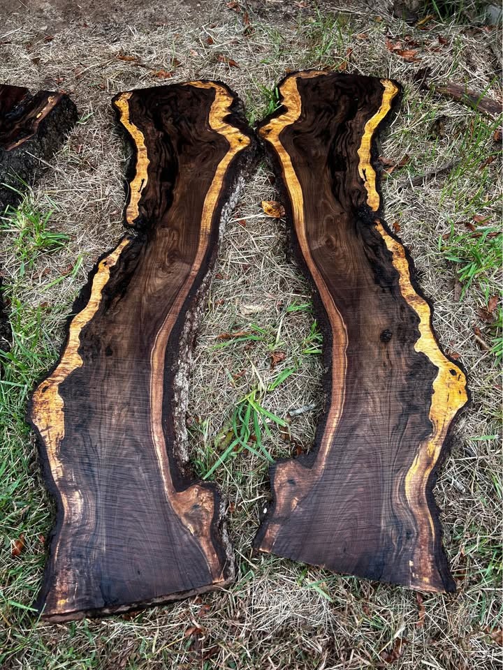 Bookmatched extremely figured walnut slabs - Image 7