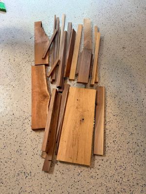 Hardwood Lumber Scraps and Slabs