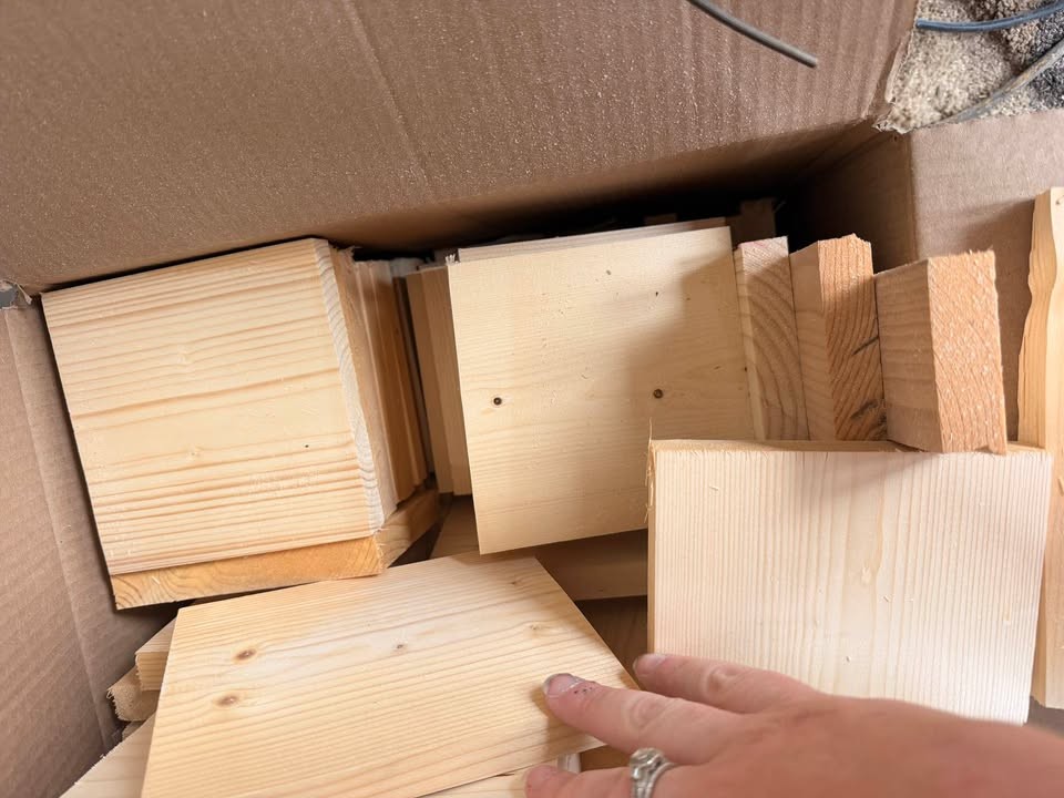 Box of Pine Wood Scraps - Image 2