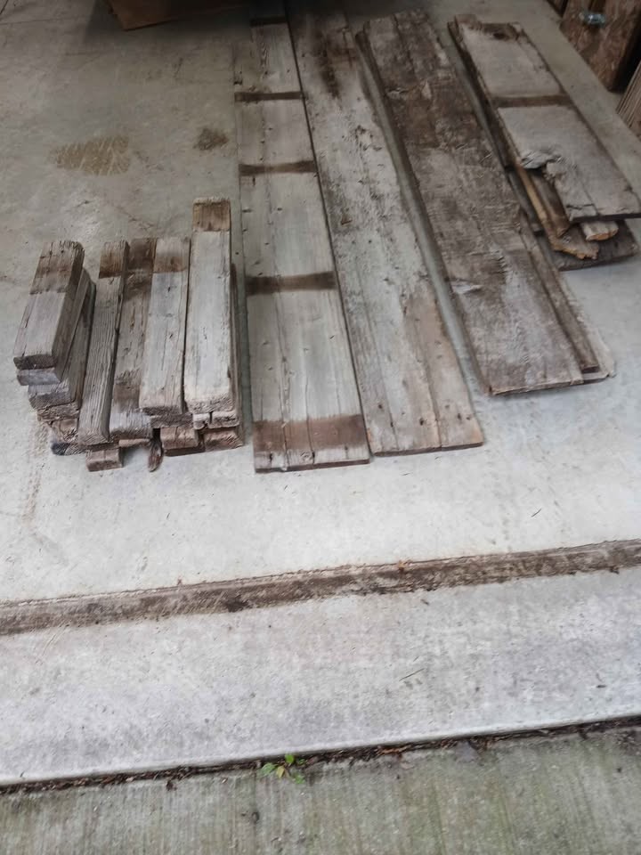Aged wood planks - Image 2