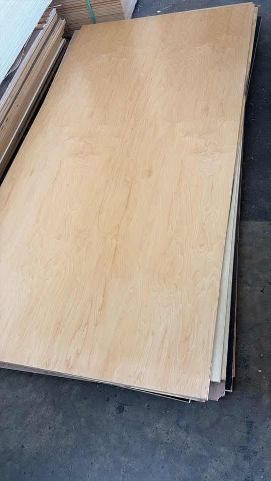Maple plywood 3/4" pre-finished - Image 4