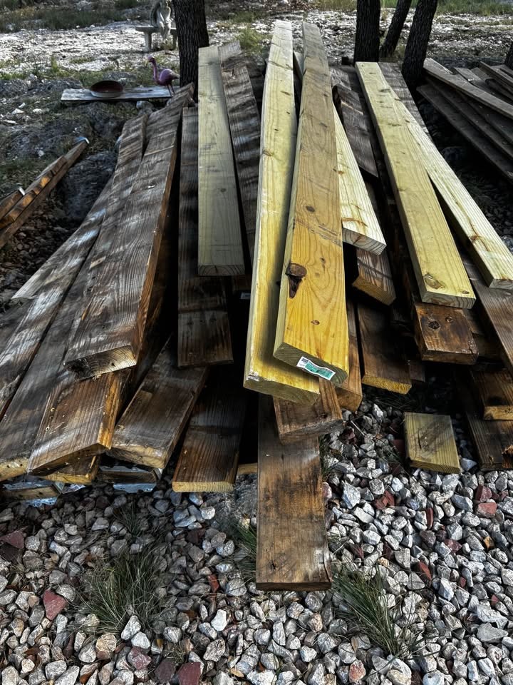 Lot of New and Reclaimed ￼2 x 6 pressure treated wood. - Image 2
