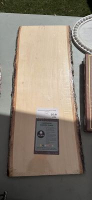 Walnut Hollow Basswood Country Rounds and Plank Craft Wood Lot
