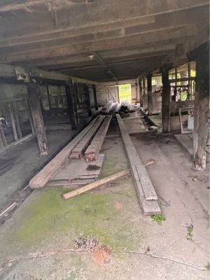Large Reclaimed Barn Timbers & Rough-Sawn Lumber – Long Beams / Woodworking / Furniture